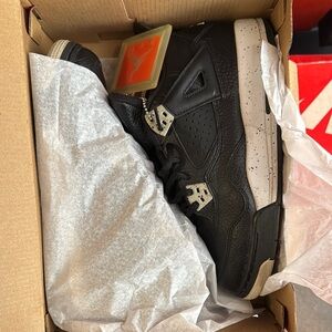 Jordan Black and White Sneakers Classic Style